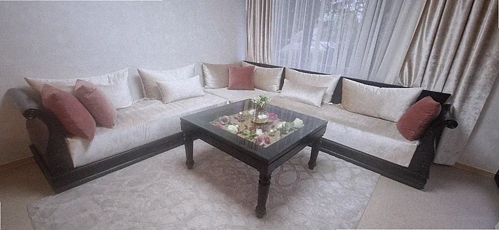 Sofa / Sedari aus Marokko (L form 3m×3m) + Tisch (Holz, Glass) 1m×1m