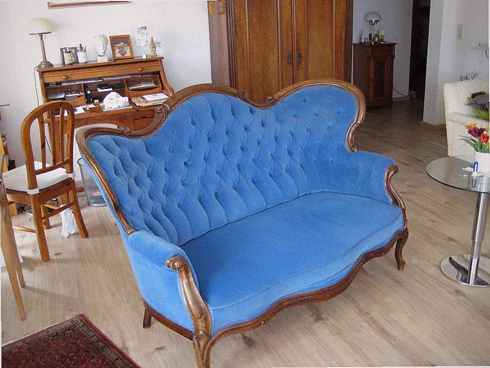 Sofa Spätbarock Kirschbaum für 2-3 Personen