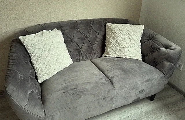 Sofa zu verkaufen (ohne Kissen)