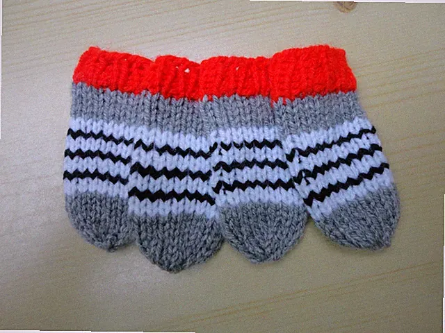 Stuhlsocken Möbelgleiter Lärm-,Kratz und Bodenschutz Stuhlkappe Grau Mix