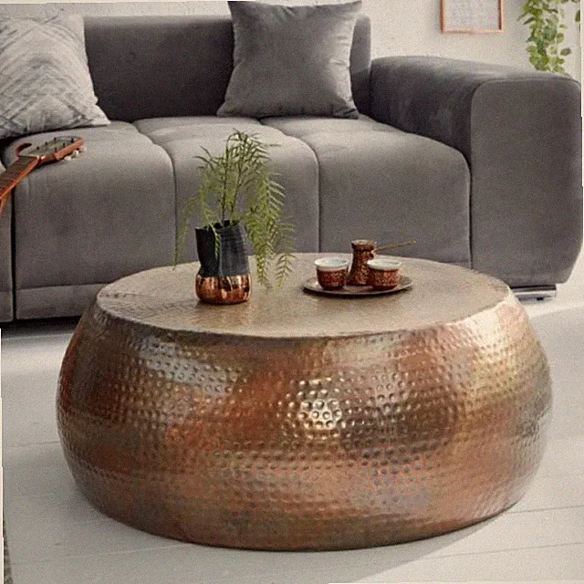 Stylischer Couchtisch MARTELLO No.2 Aluminium ca.80cm kupfer-used Hammerschlag