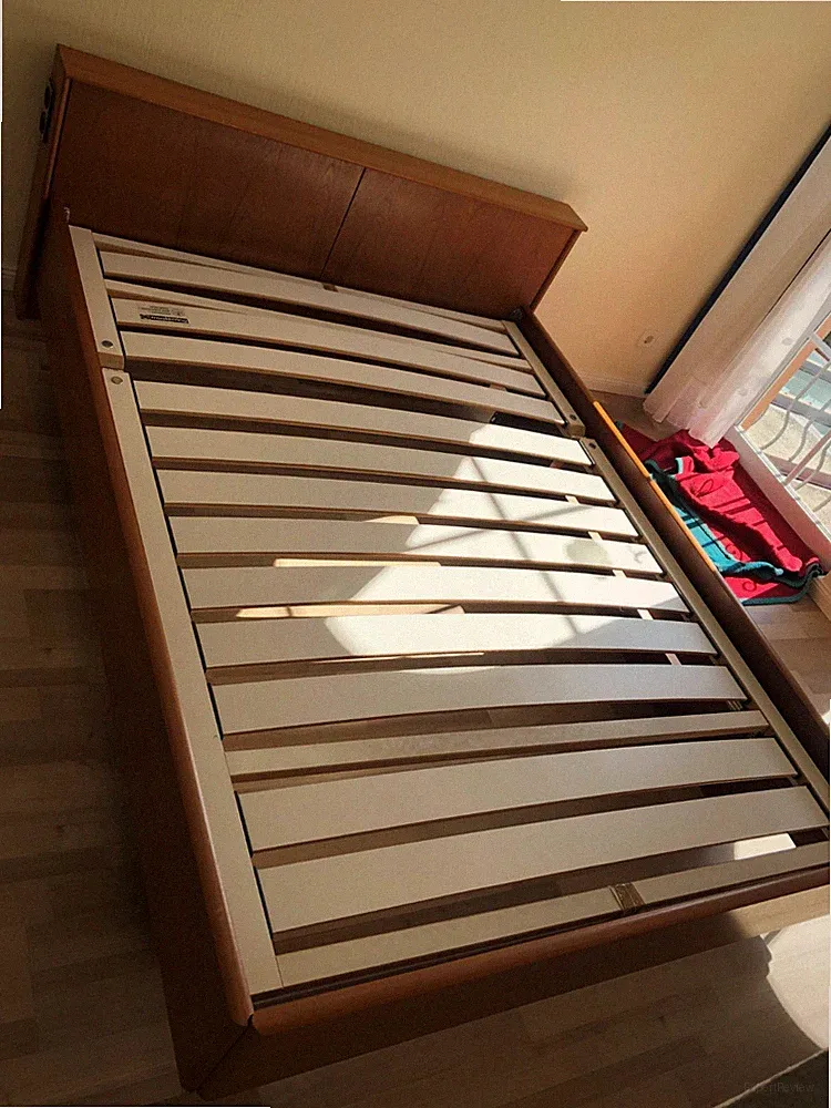 Teak Bett mit Geschichte - Unikat - 210 x 150 (Matratze 200 x 150)