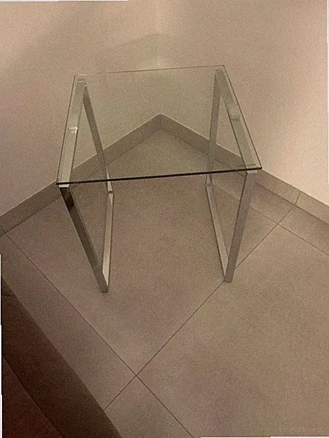 Tisch 100€