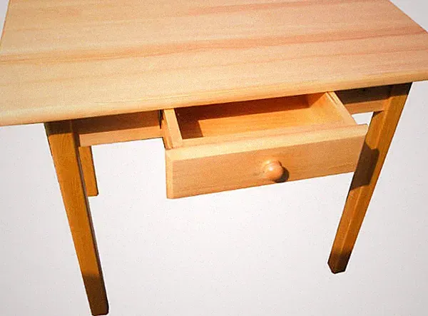 Tisch Esstisch Massivholztisch Kiefer massiv lackiert Massivholz mit schublade