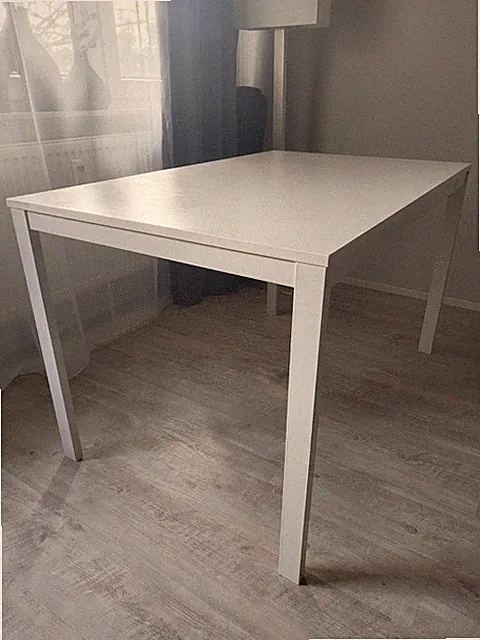 Tisch mit Ausziehbarer Erweiterung