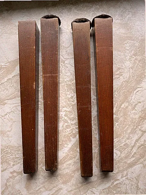 Tischbeine Möbelbeine Holz Braun m. Schrauben Vintage eckig 4 Stück alt