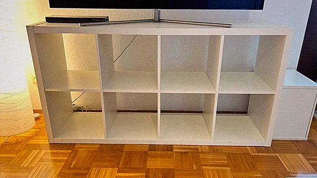 TV Lowboard / Regal weiß mit 8 Fächern – modern (IKEA Kallax Stil)