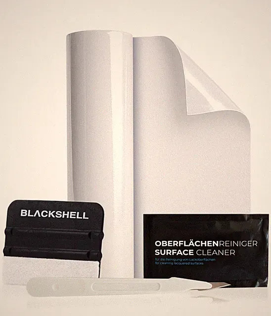 Universale Lackschutzfolie 30x100 cm geeignet für glatte Oberflächen + Werkzeug