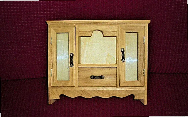 Vintage Miniatur Holz Vitrine/Kommode 26cm lang,22cm hoch,8cm tief.