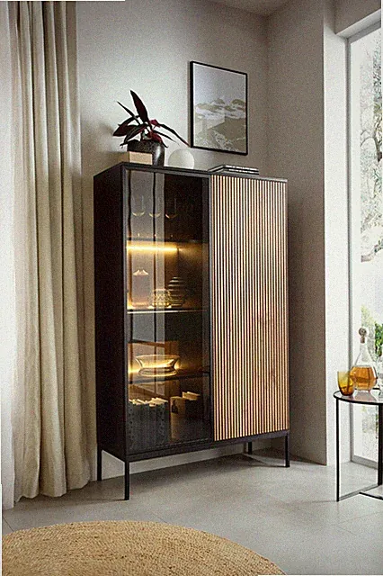 Vitrine Sento WTSZ104 mit LED-Beleuchtung, Schwarze Untergestell aus Metall