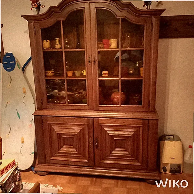 vitrinenschrank eiche rustikal massiv Zweiteilig. B:151cm H:204cm T:45cm