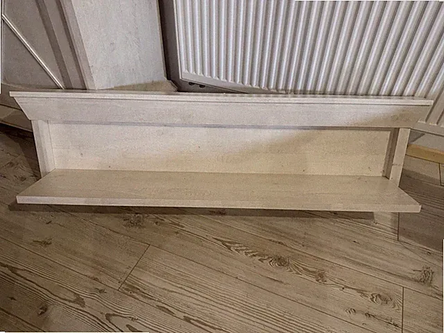 Wandboard Pinie Weiß Nachbildung 121x33,5x23,6cm (Neuwertig)