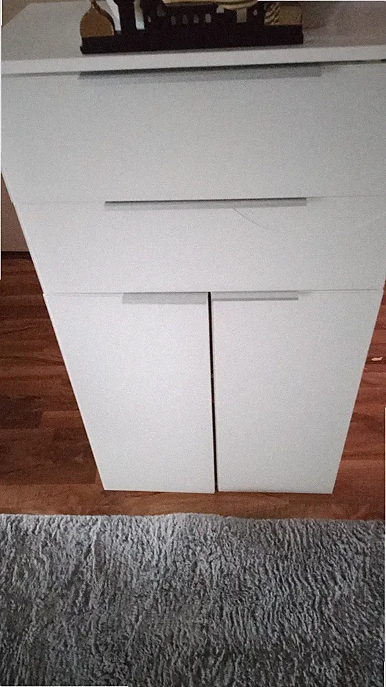 Weiße Kommode 2 Schubladen 2 Türen freistehend rechteckig B/L 51–75 H 40–80