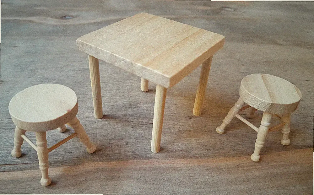 Wichtel Miniatur Möbel Zubehör Mini Deko Tisch Stuhl Hocker Holz Basteln 3-tlg