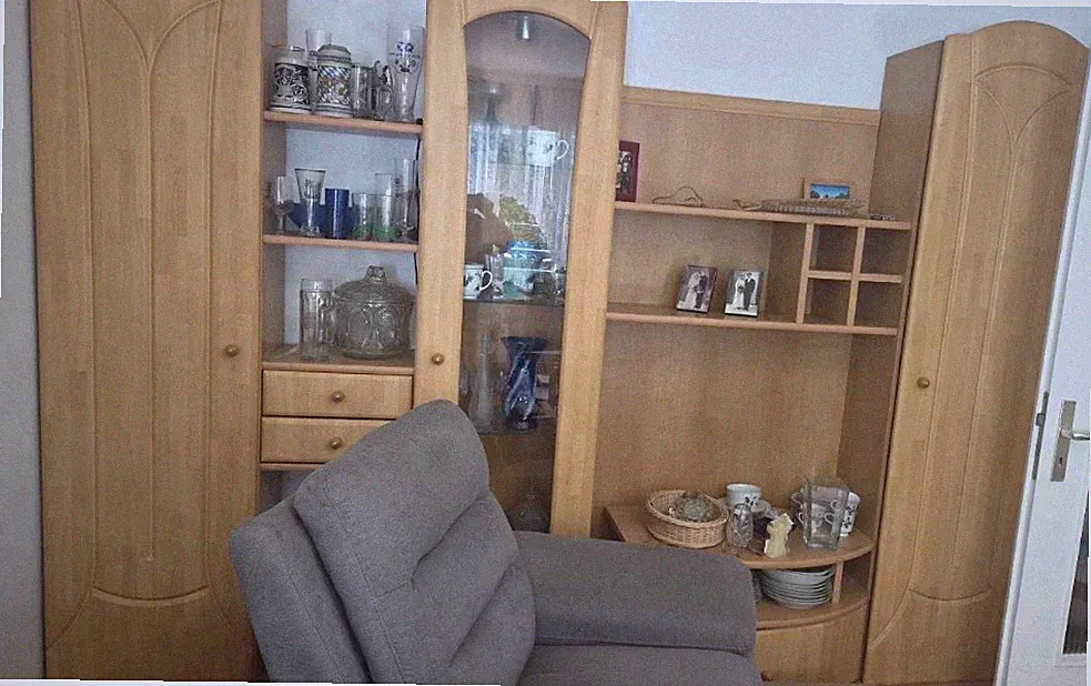 Wohnwand Beige Holz 200x60x220 cm mit Glasfront, 3 Türen, 2 Schubladen