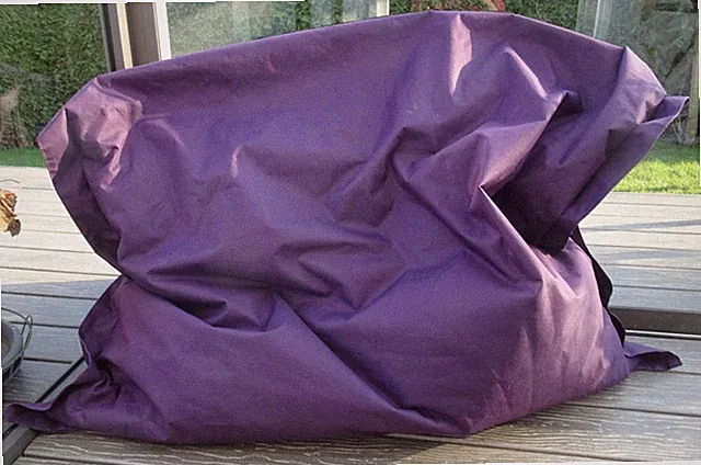 XXL Outdoor Sitzsack Sessel ca. 140x180 cm Outdoor lila pflaume TOP Zustand